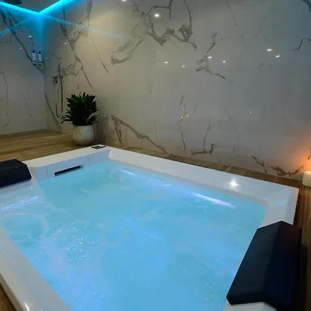 Maqueda - Room&suite Bed and breakfast 4*